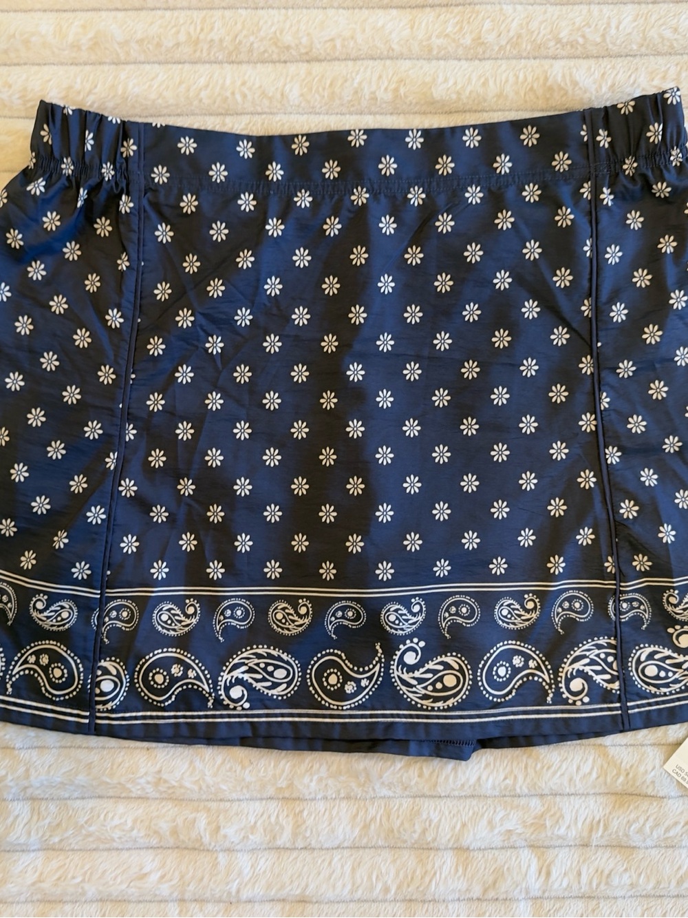 aerie Navy Floral & Paisley tennis 🎾 Skirt  with shorts Sz M 🌸🌸🌸